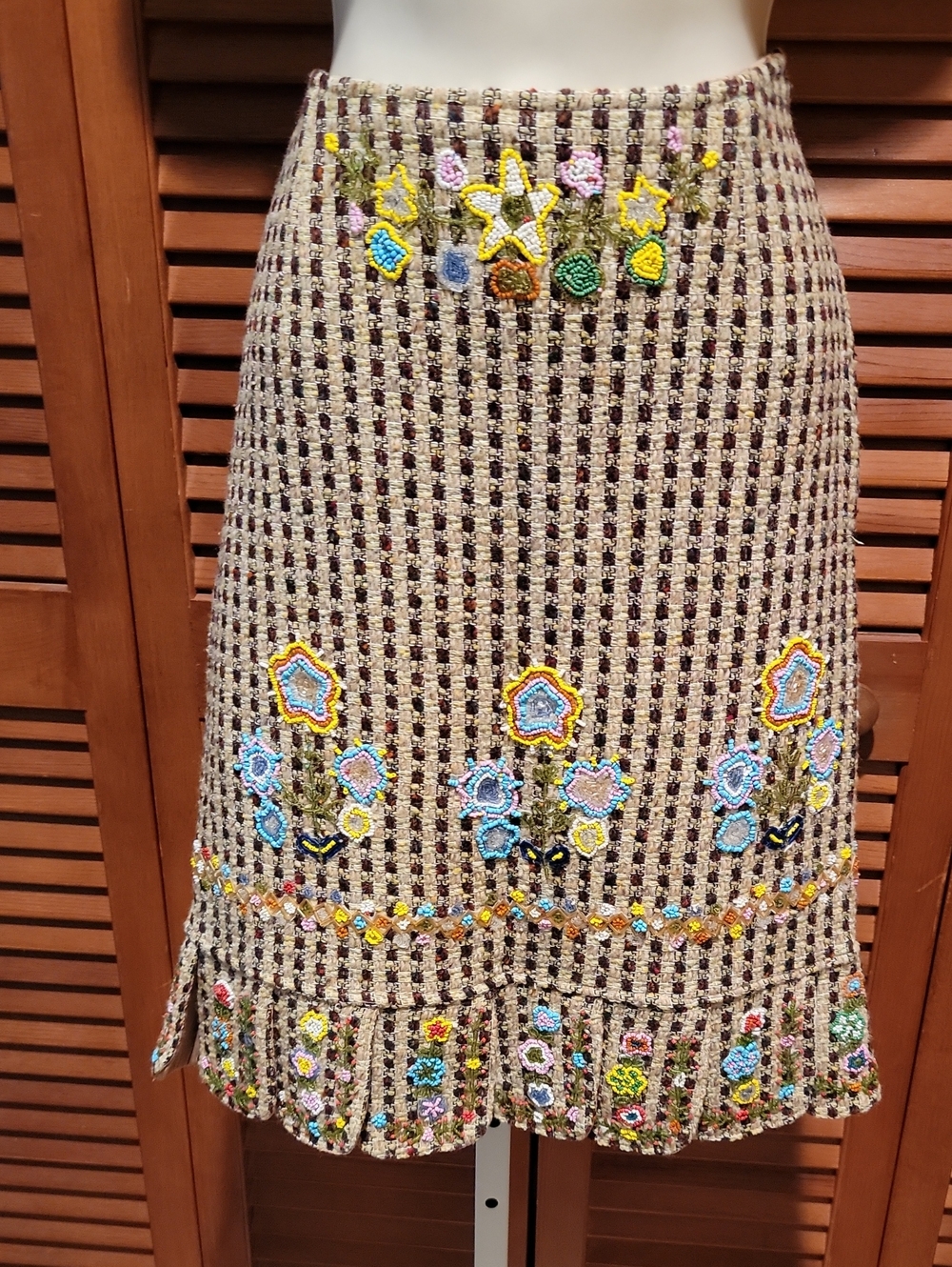 BOSTON PROPER WOVEN TEXTURED A-LINE SKIRT WITH BEADED FLOWERS